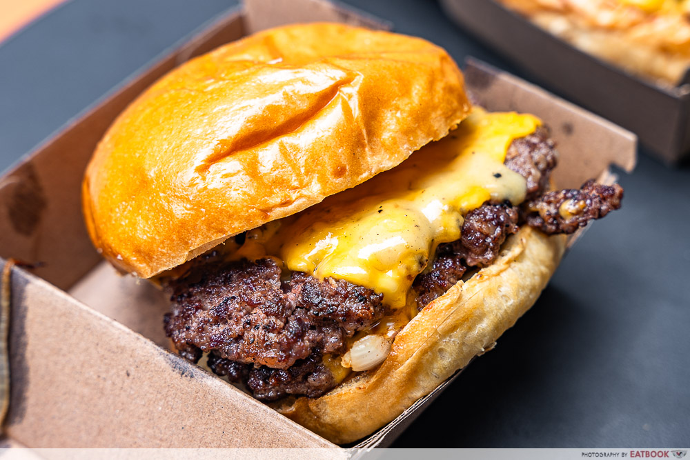 signature-og-burger-closeup
