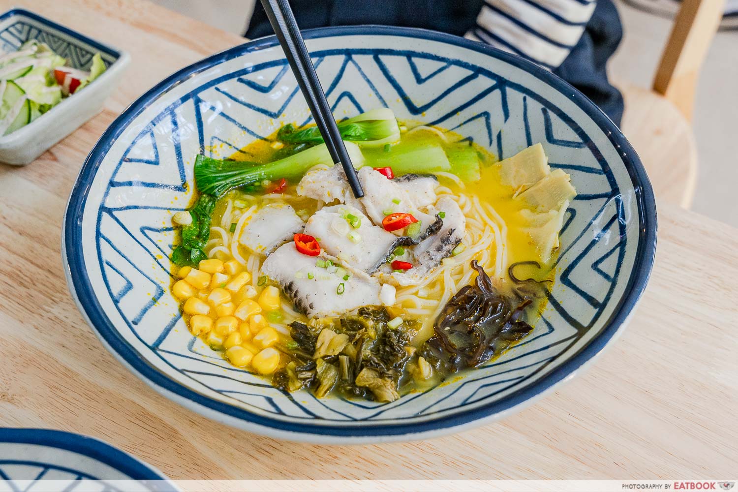 Qing-Shan-Dao-suan-cai-noodles