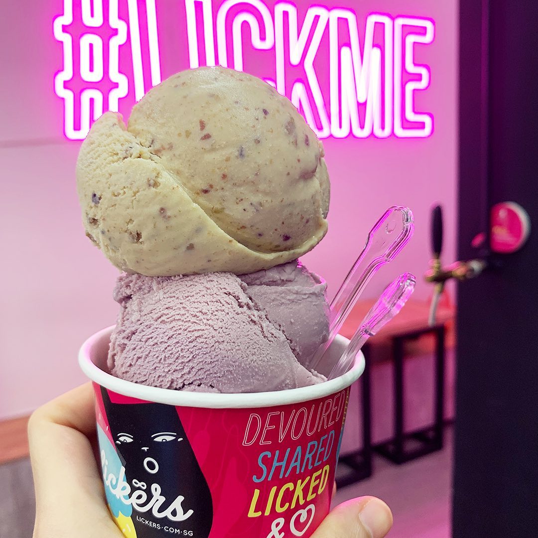 lickers-ice-cream-establishment