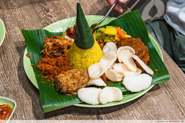 indochili-tumpeng