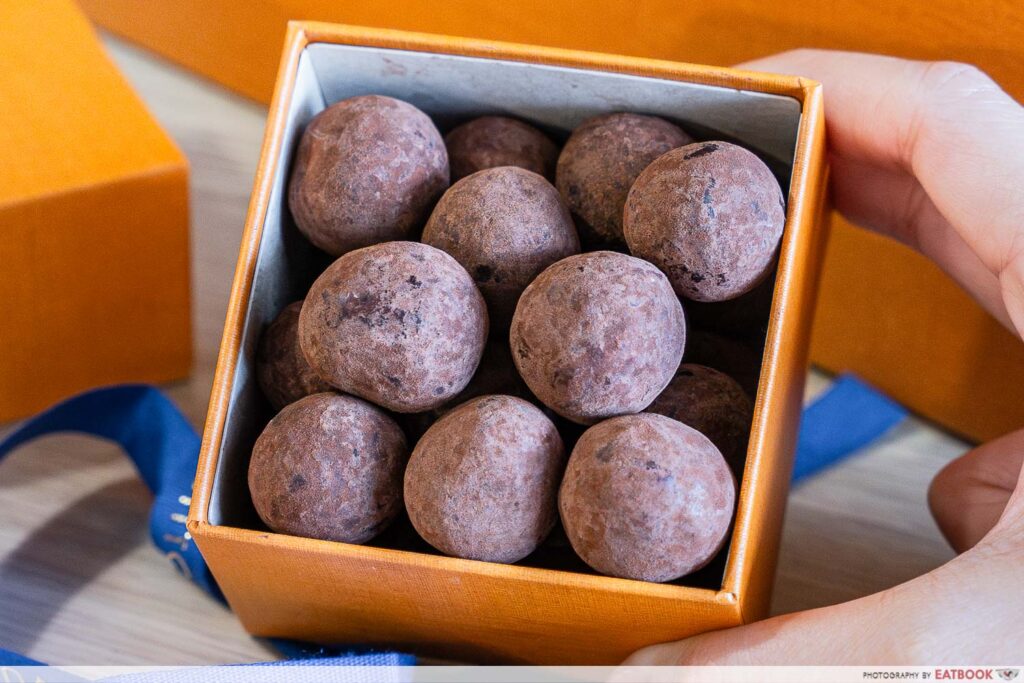 louis-vuitton-chocolate-truffles