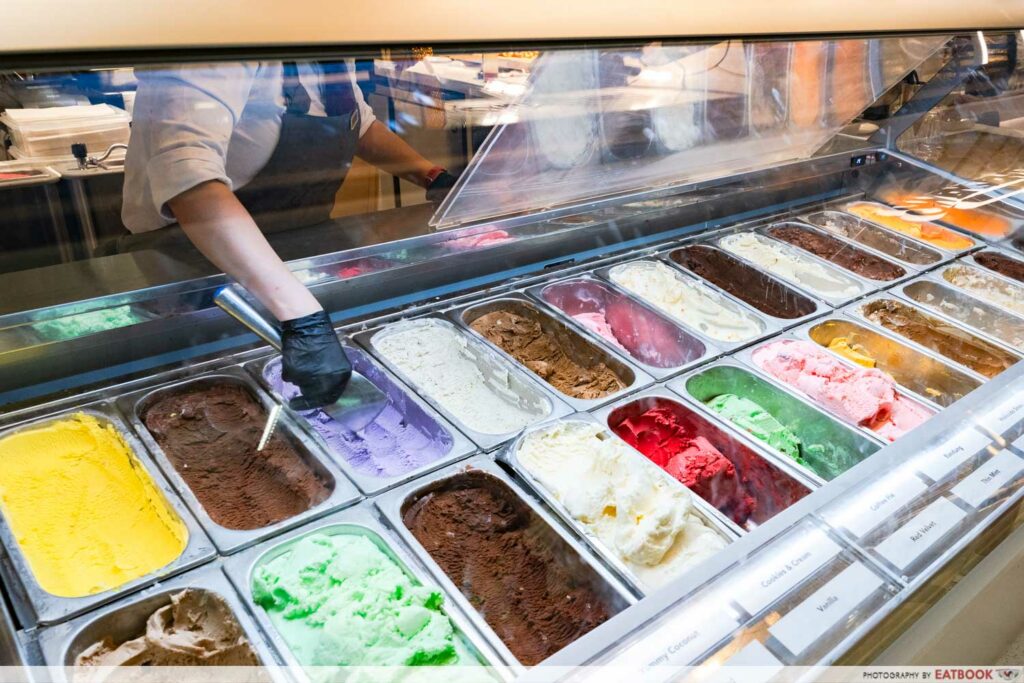 swensens-rotating-icecream-exhibition