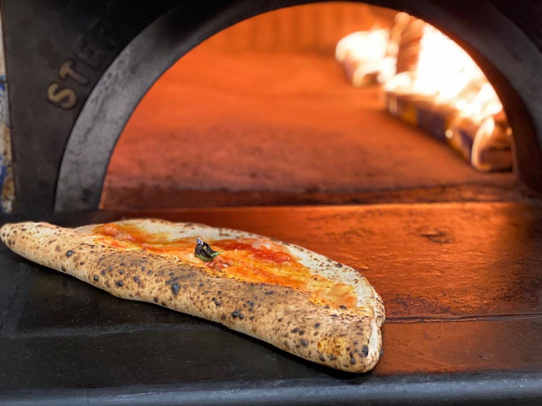 L'antica-Pizzeria-da-Michele-pizza-OVEN