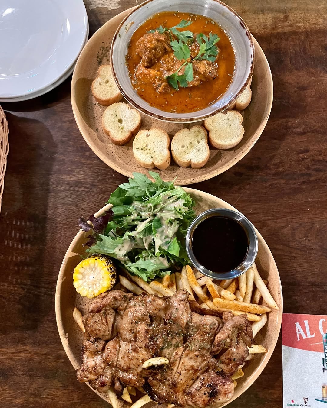 stadium-food-Al-Capones