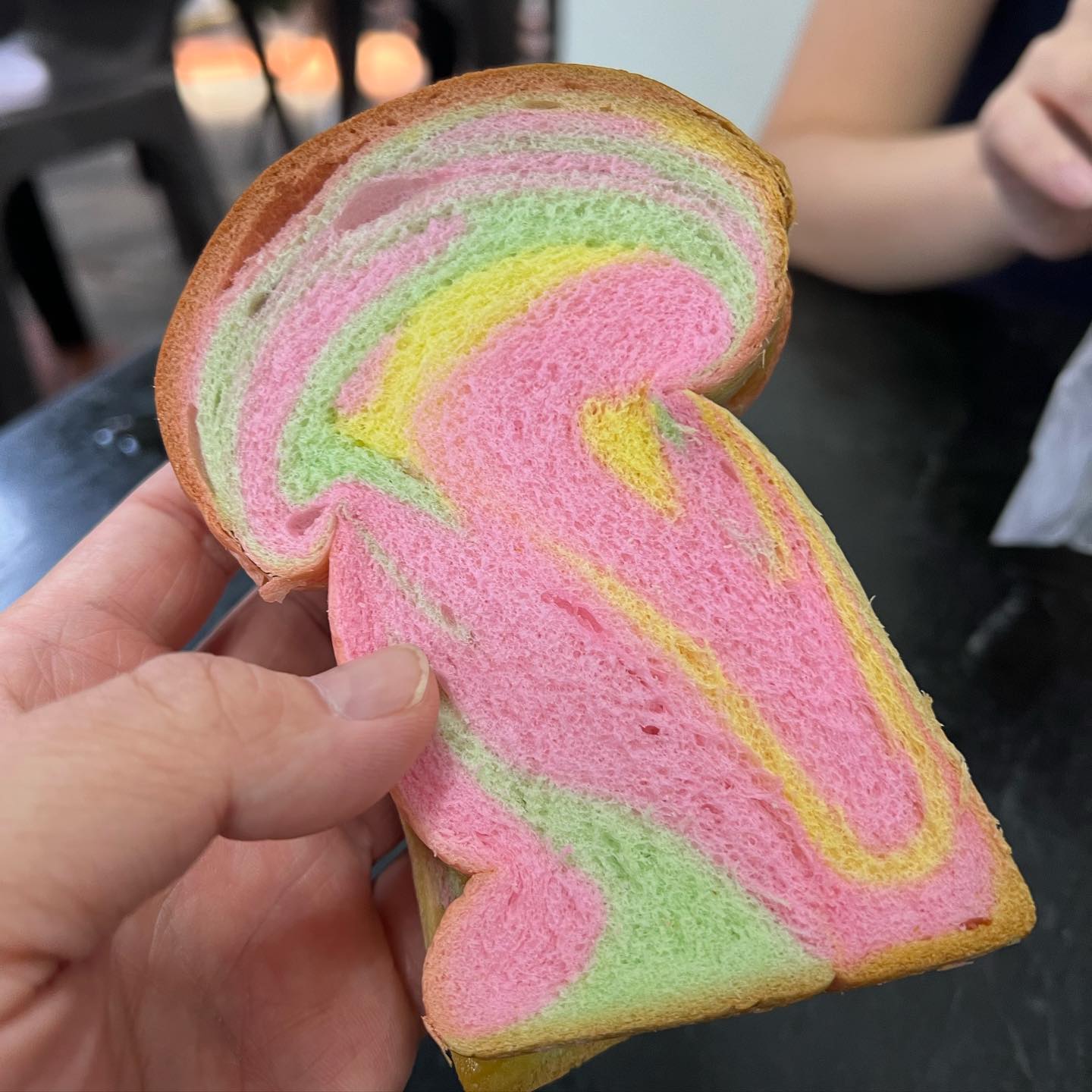 jie bakery tai seng - rainbow bread slice