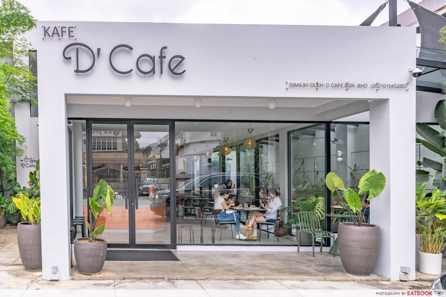D-Cafe-jb-storefront