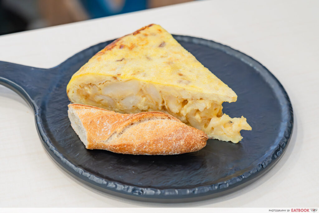eduardos-tampines-omelette