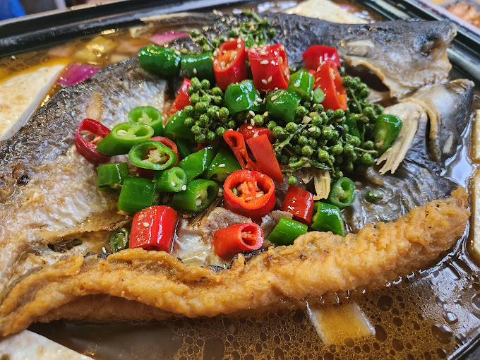 chongqing-grilled-fish-a-kitchen