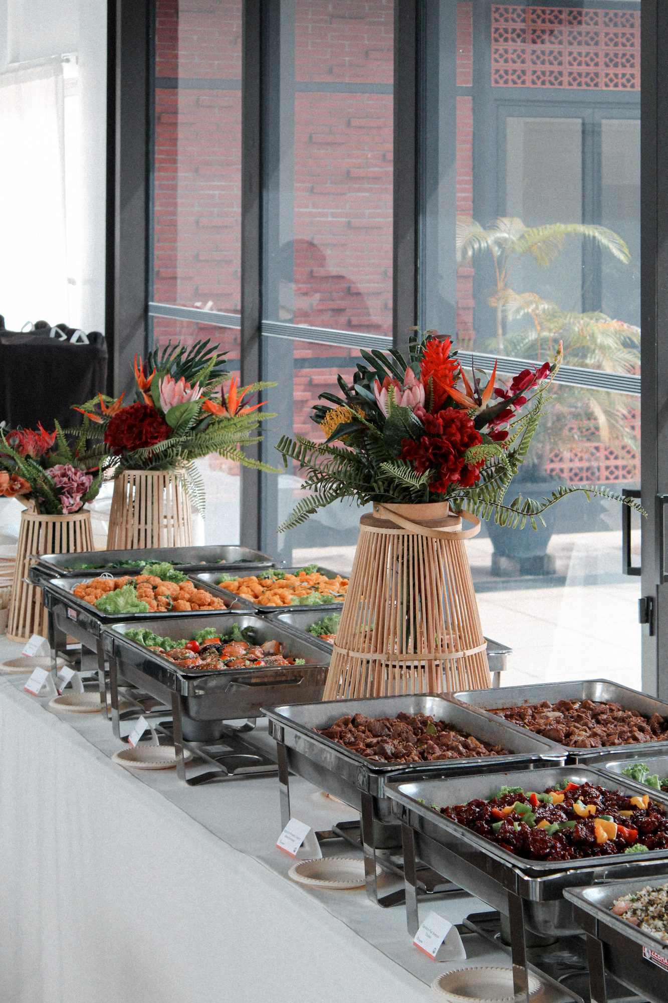 four-seasons-catering-buffet-table-group-establishment