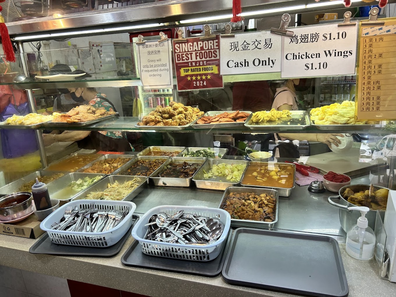 Goldhill-Family-Restaurant-food-display