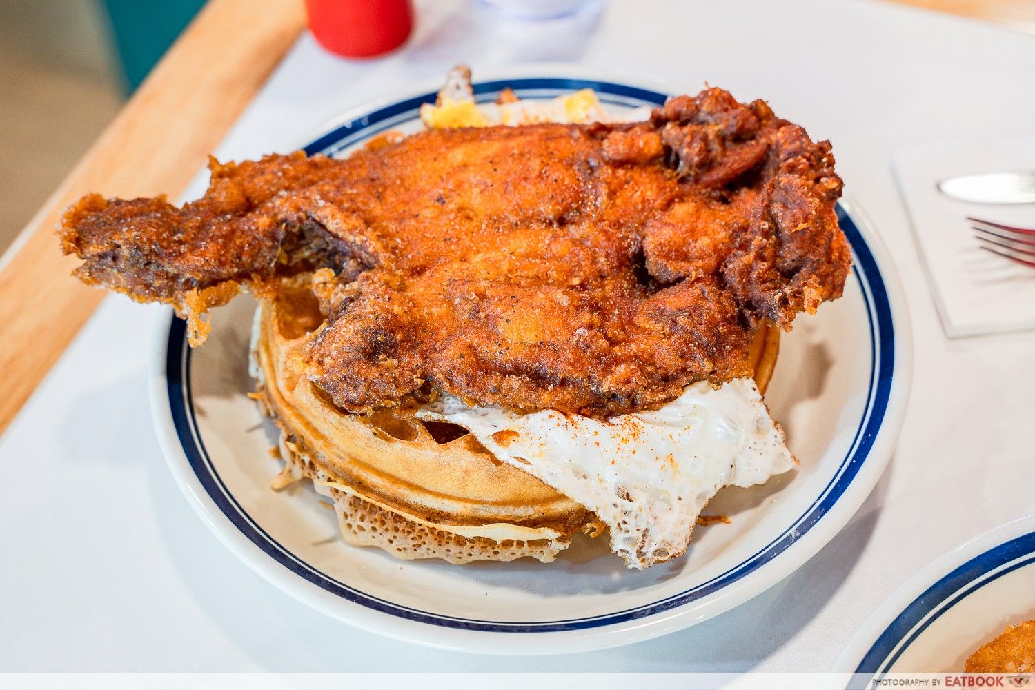 No-Horse-Run-Cafe-fried-chicken-waflles