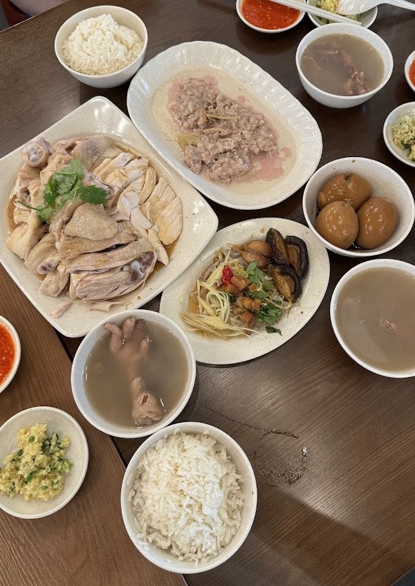 Sin-kee-Chicken-Rice-Margaret-Drive-set-meals