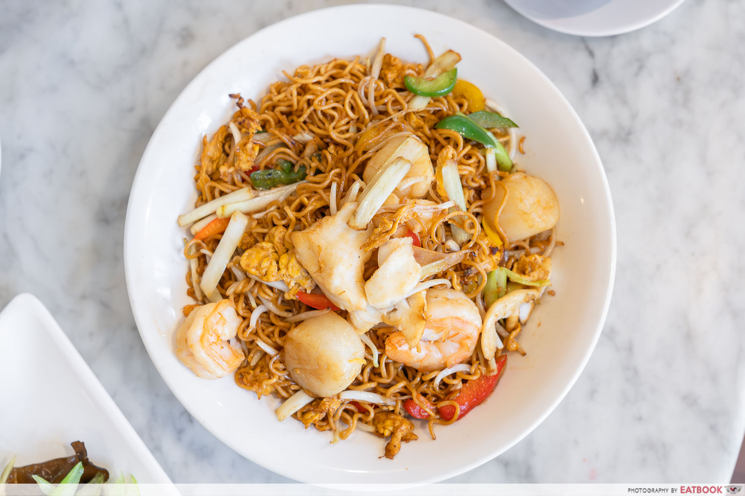 Stir-fried HK Noodles with Assorted Seafood