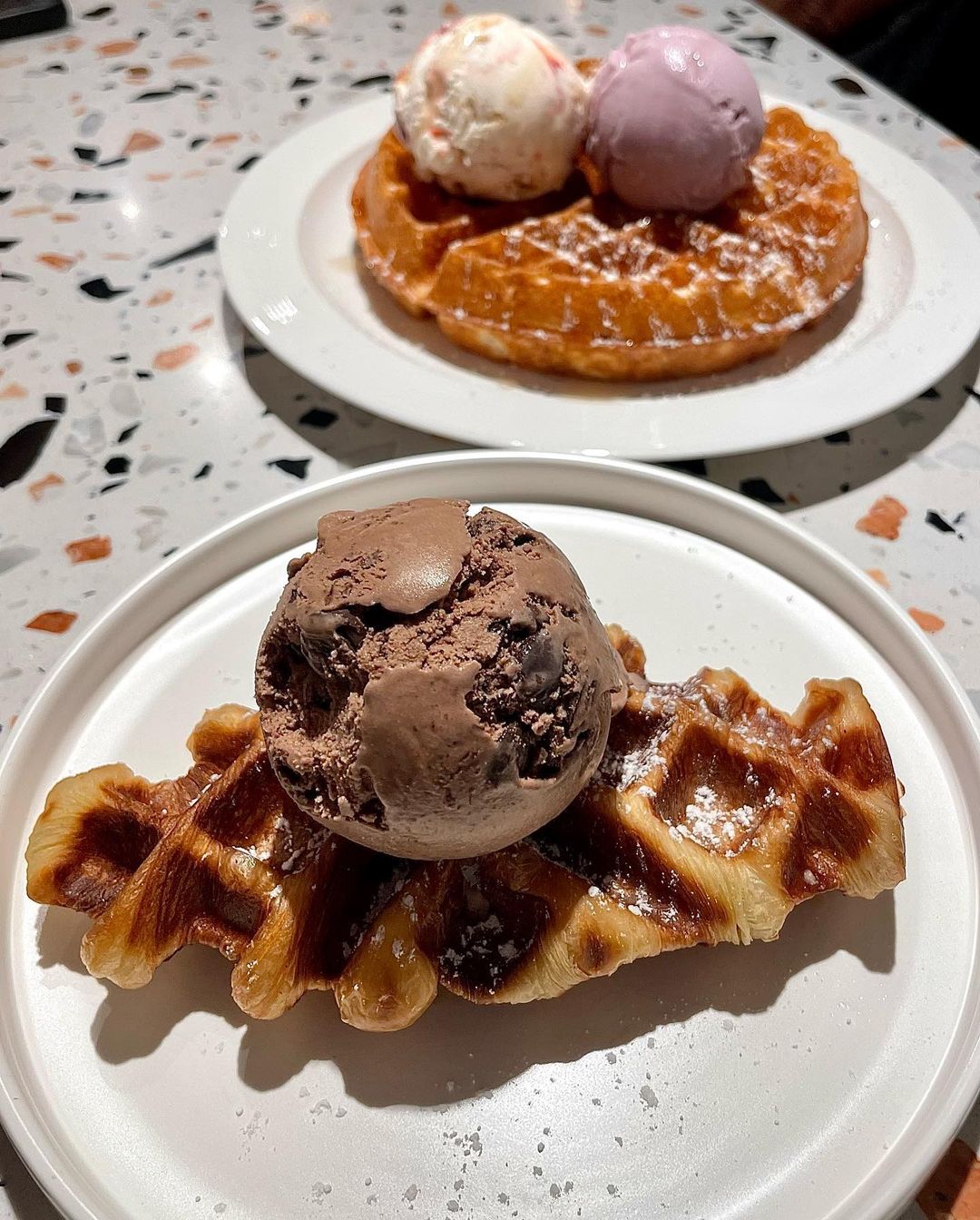 desert-dessert-croffle-and-waffles