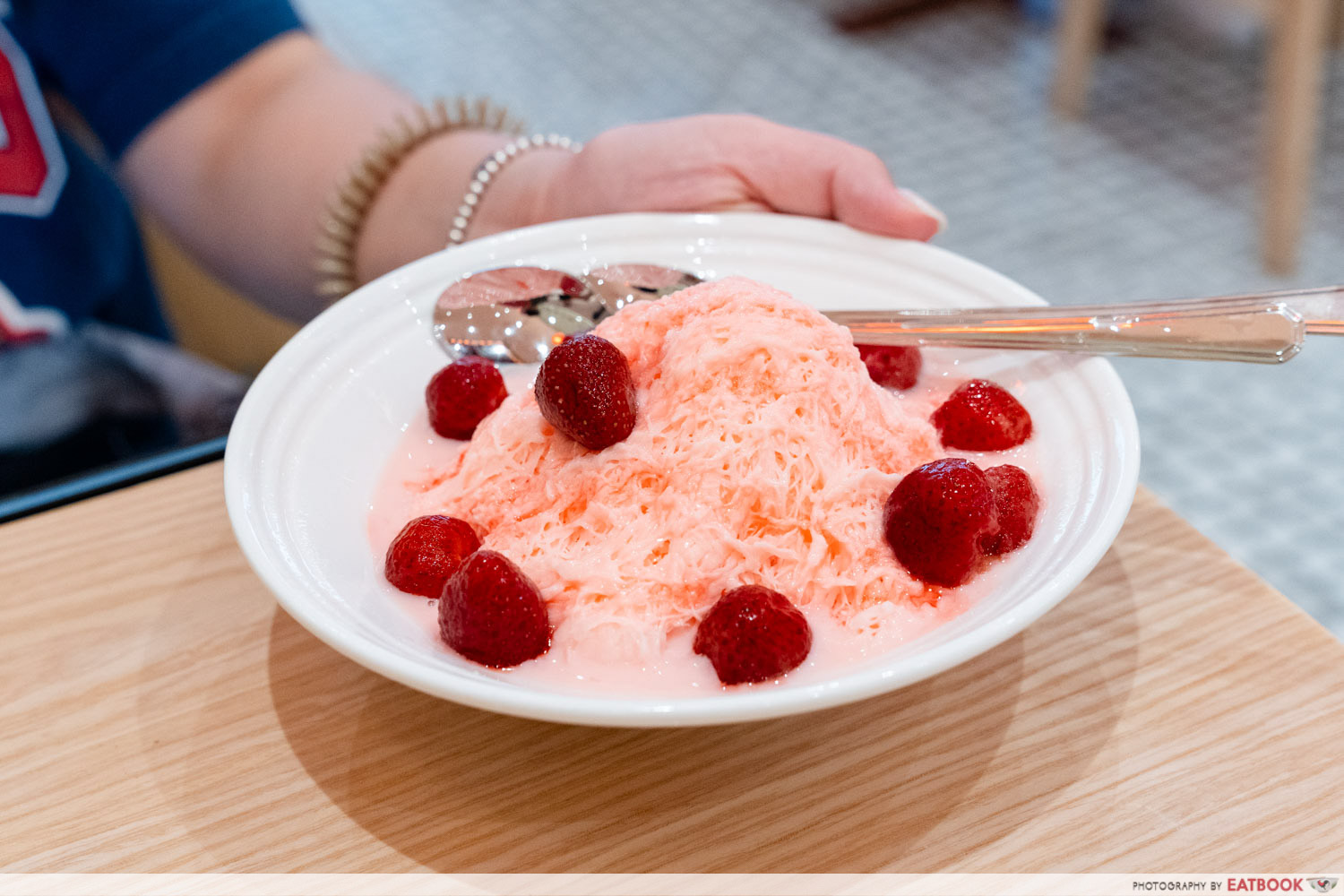 taiwan-culture-strawberry-shaved-ice-establishment