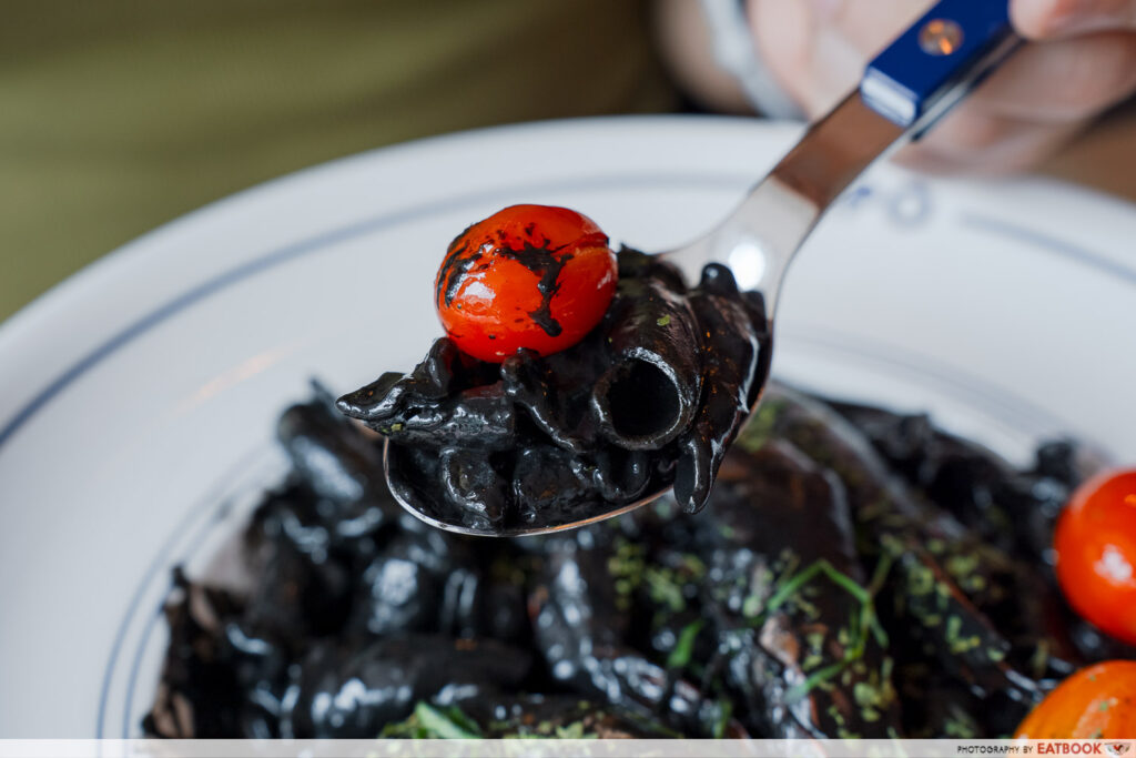 tipo-strada-squid-ink