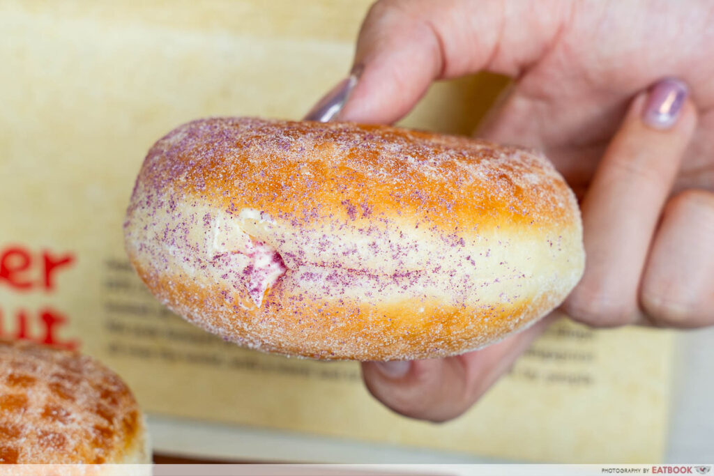 MISTER-DONUT-AUTUMN-SWEET-POTATO-CLOSEUP