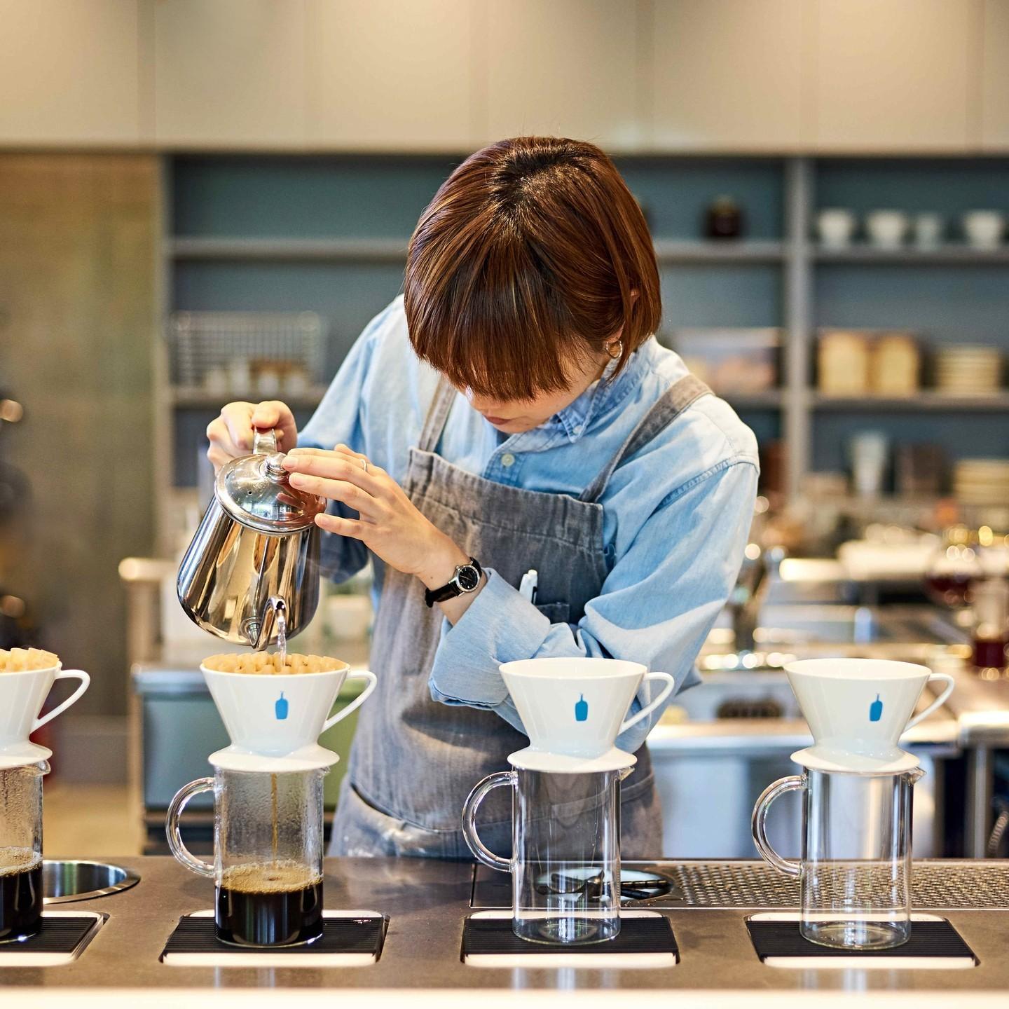 blue bottle coffee - brewing (1)