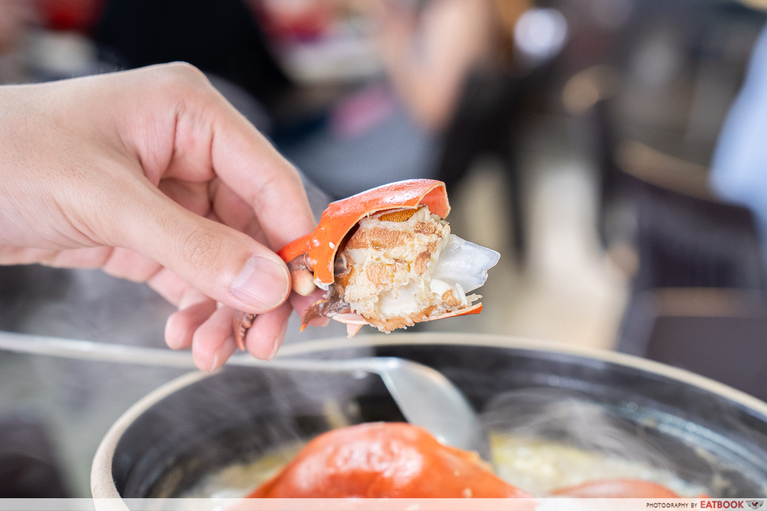 charcoal-claypot-crab-claw