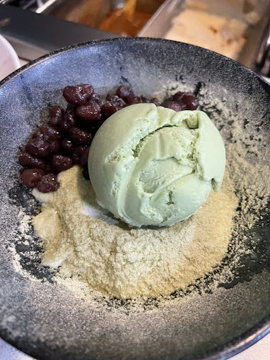 super-steamboat-restaurant-dessert