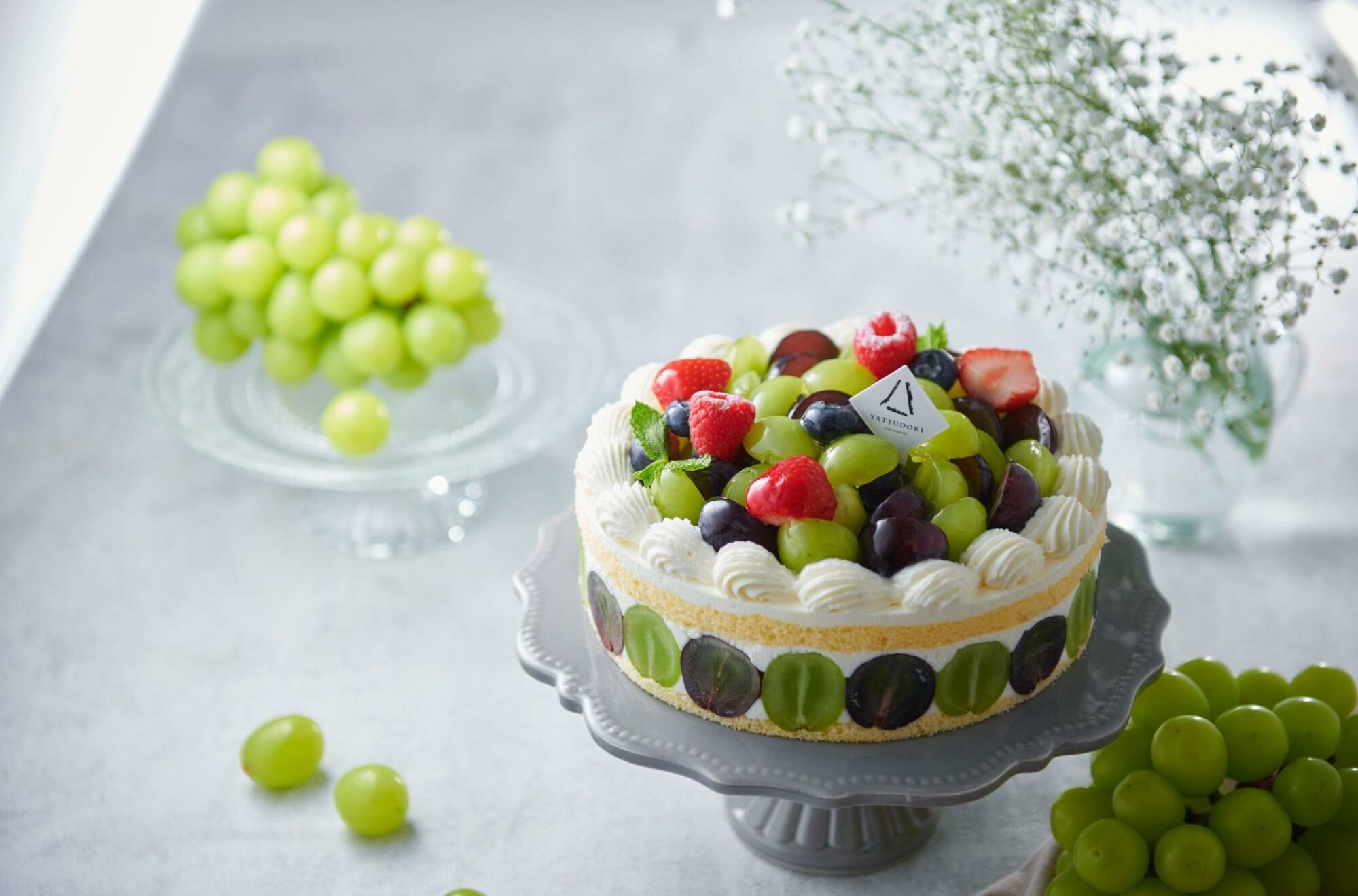 Chateraise-shine-muscat-whole-cake