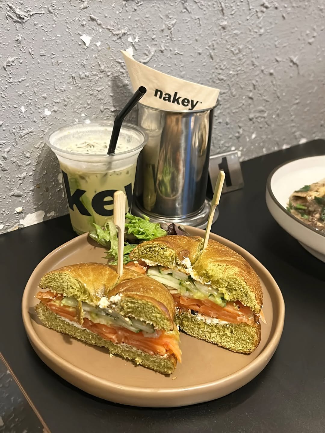 nakey-bagel