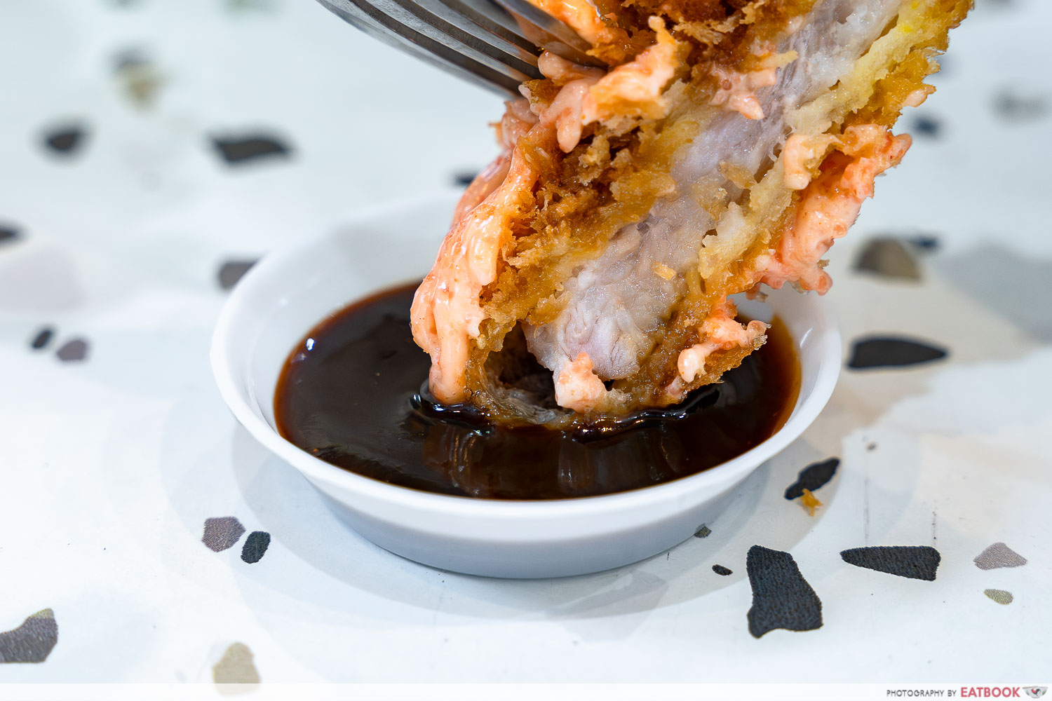 haru-haru-speciality-in-mentaiko-miso-sauce-dipping-interaction