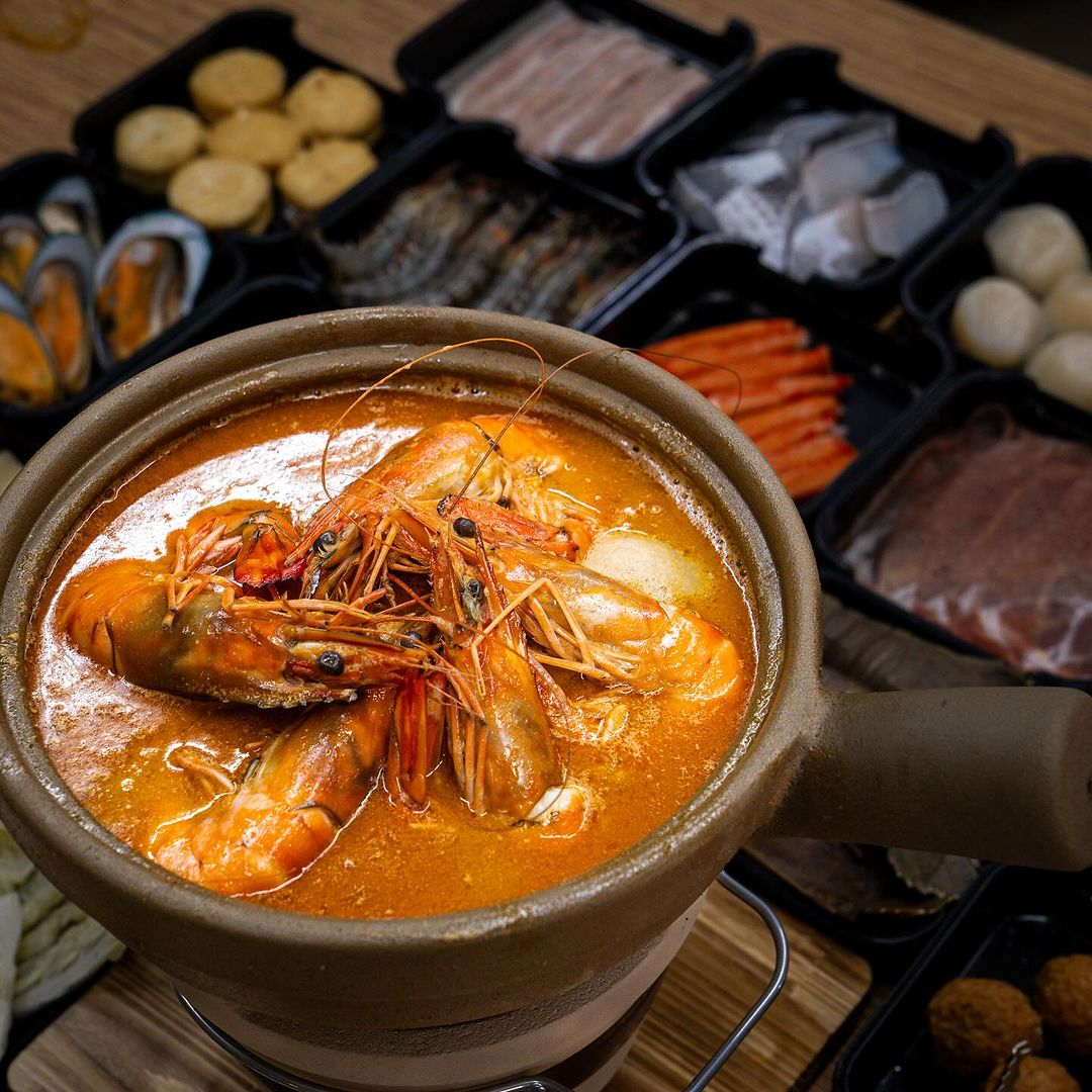 shiok-hotpot-prawn-collagen-broth