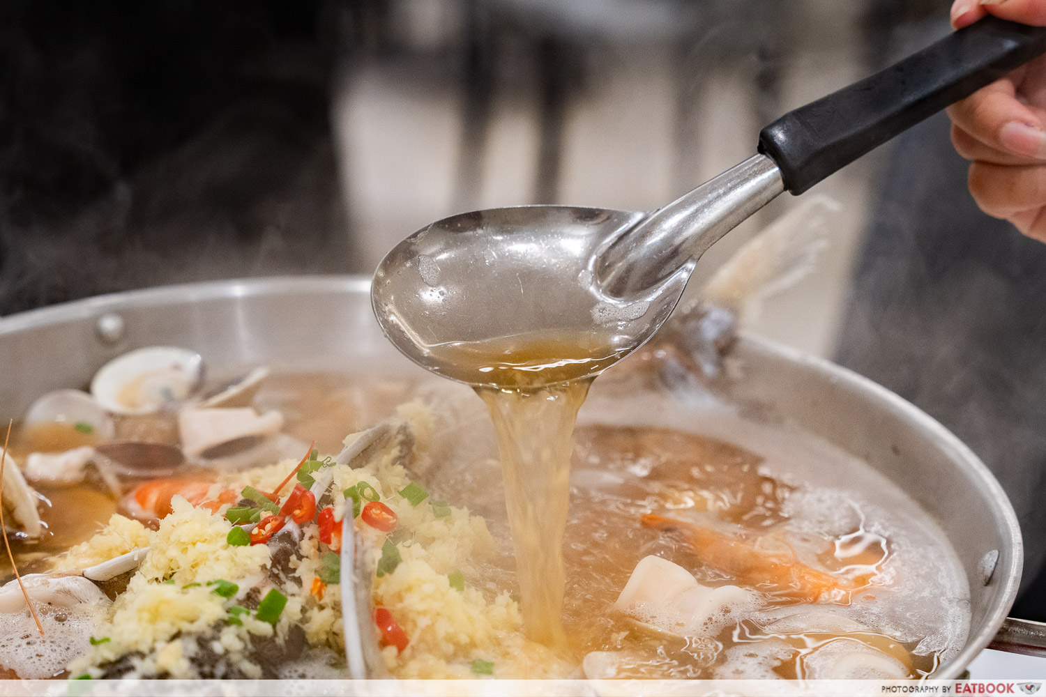 Siong-Tong-gai-broth