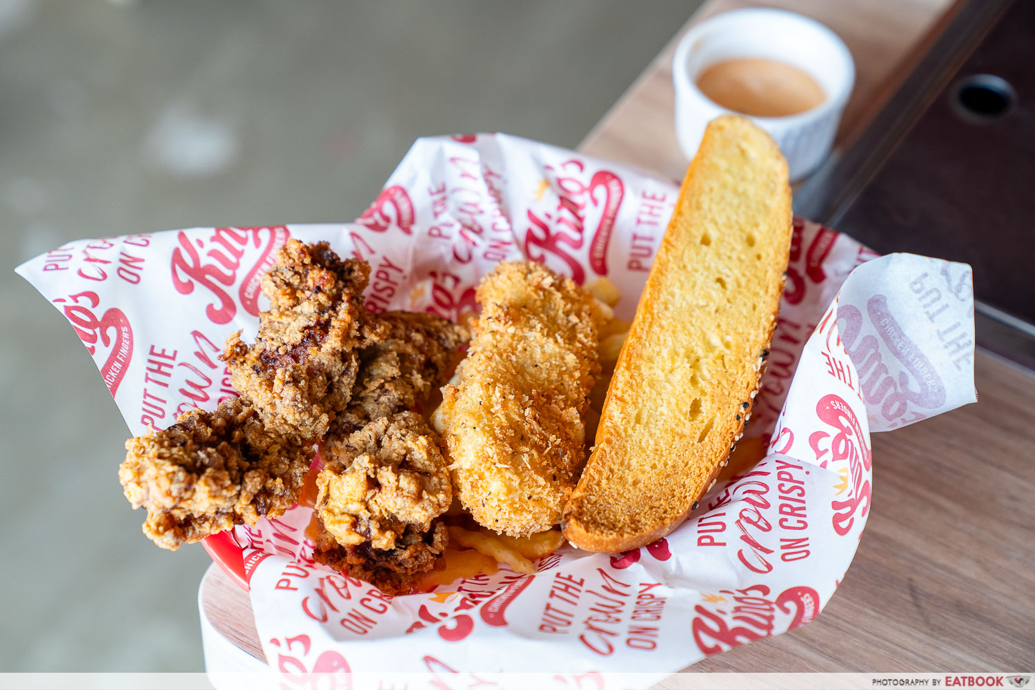 Tomahaw-King-Steakhouse-and-Grill-raising-canes-inspired-combo