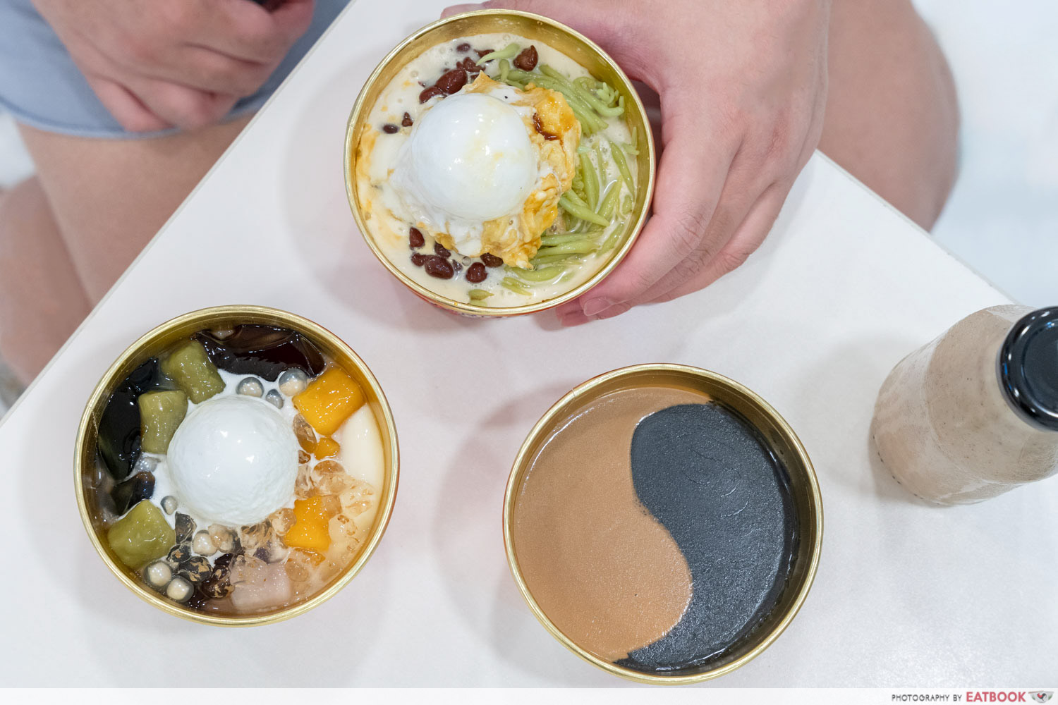 duke-dessert-flatlay