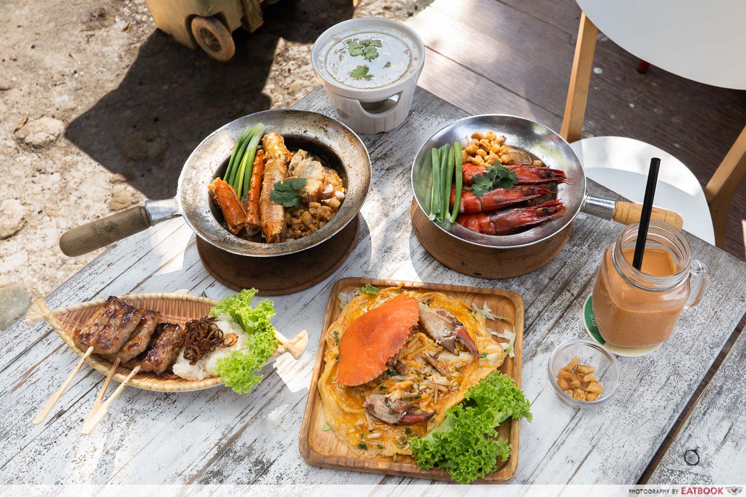 shrimp-prawn-seafood-flatlay