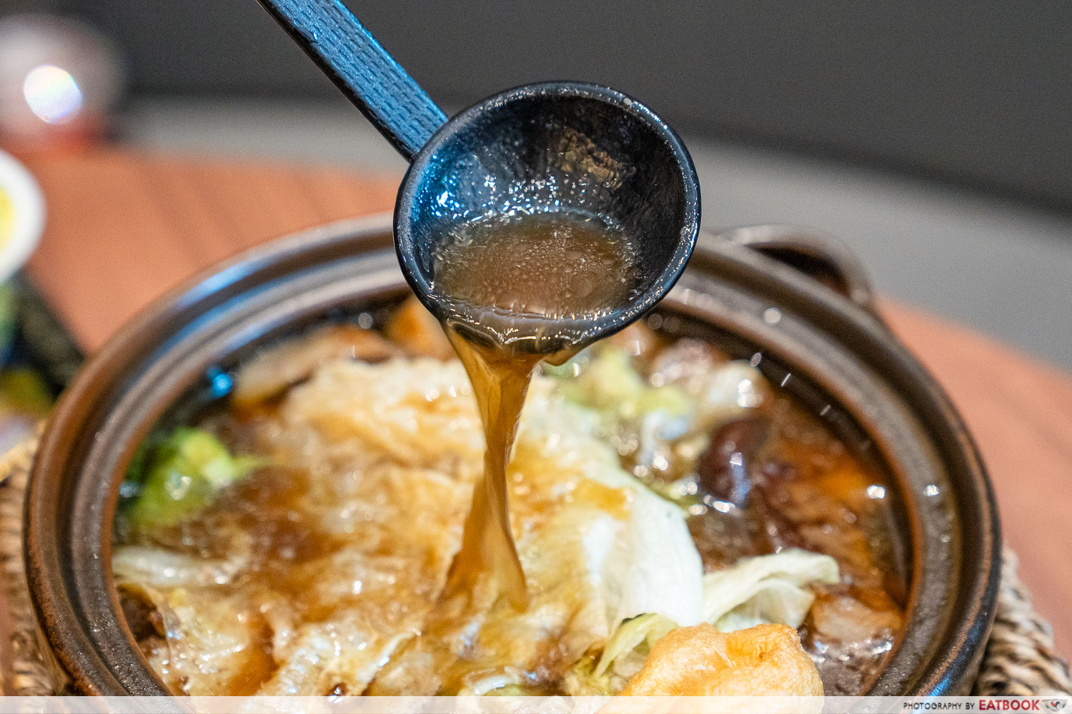 En-Yeohs-Bak-Kut-Teh-herbal-soup