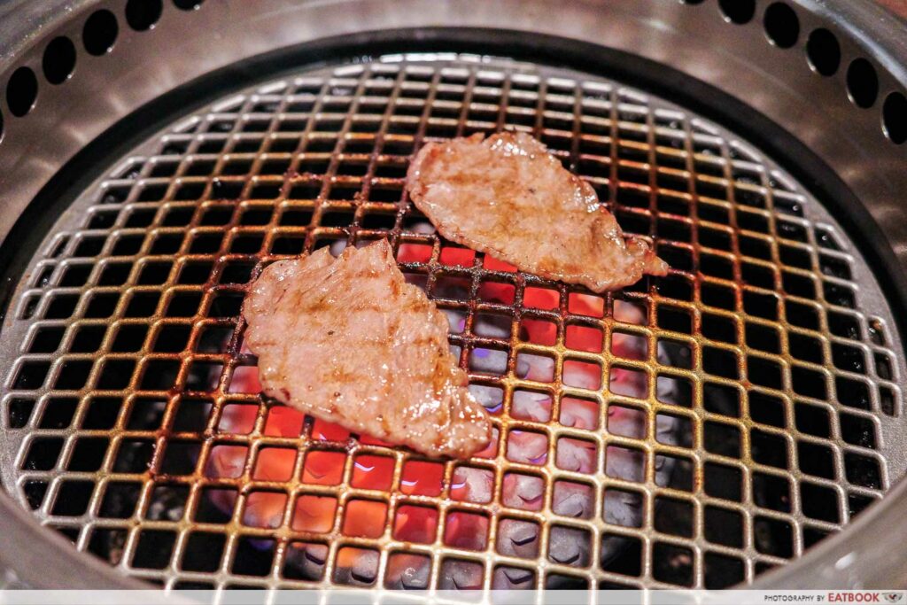 Ushiyama-Yakiniku-jo-karubi-grilling