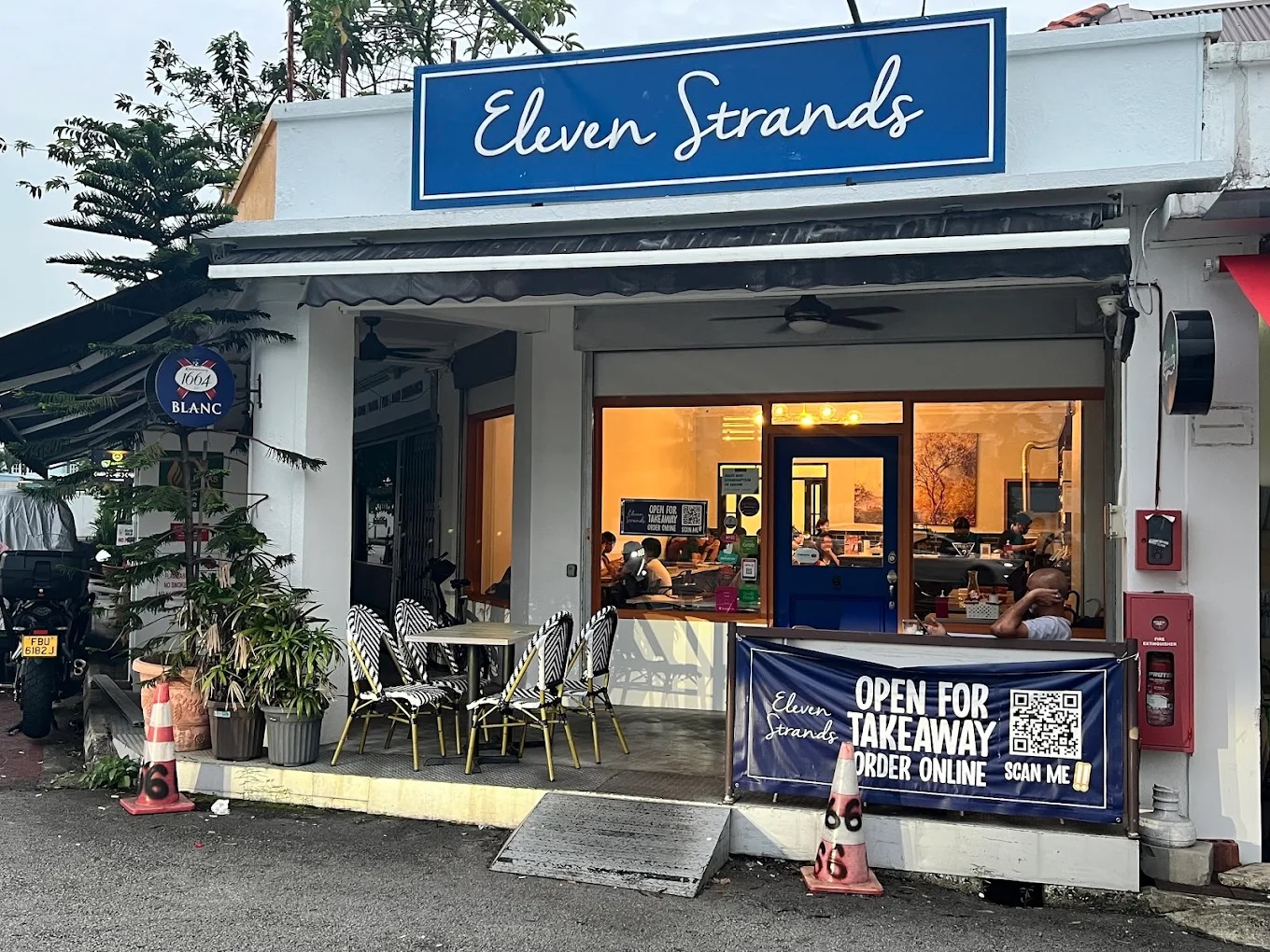 eleven-strands-storefront