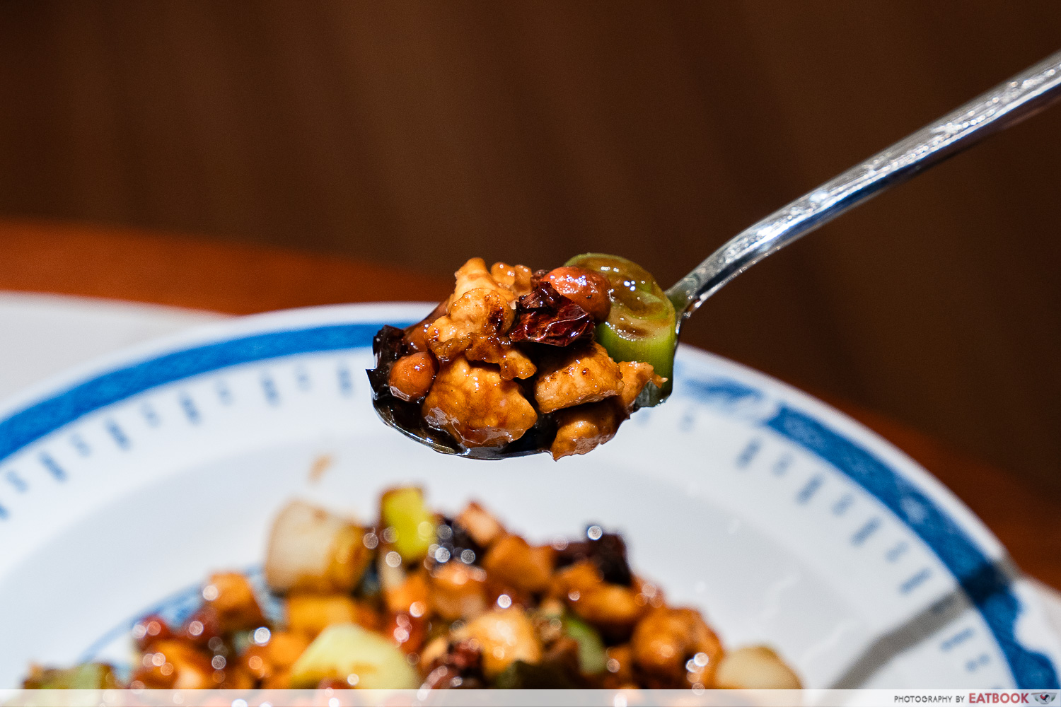 CHEFLAM'S-Gold-Medal-Kung-Pao-Chicken-Interaction