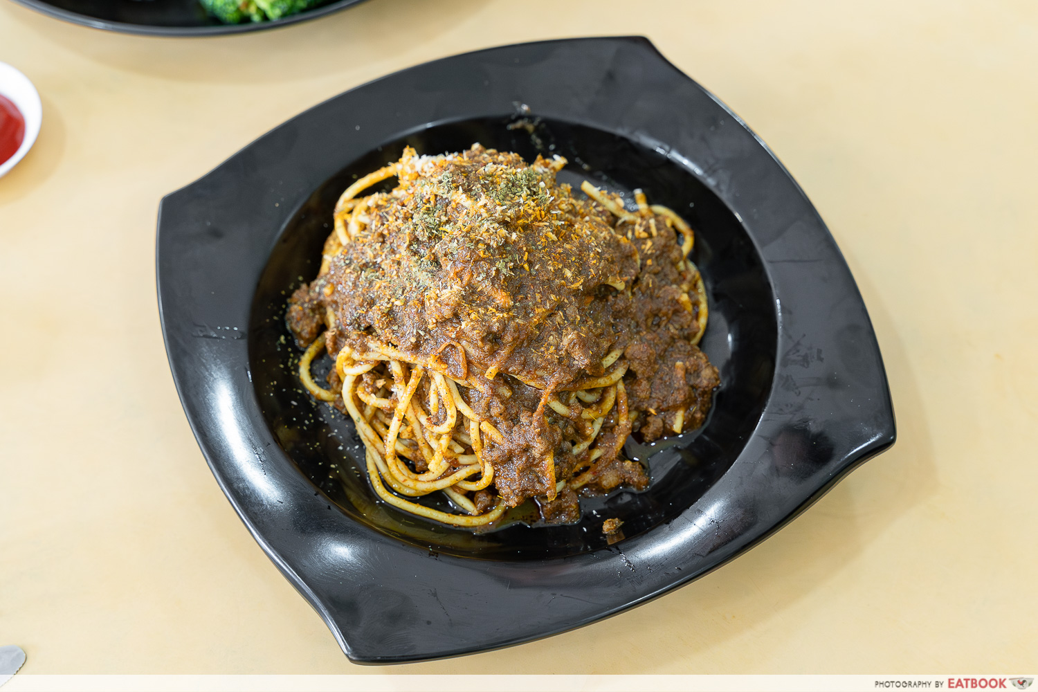 Pangi-Nut-Beef-Rendang-Pasta-Flatlay