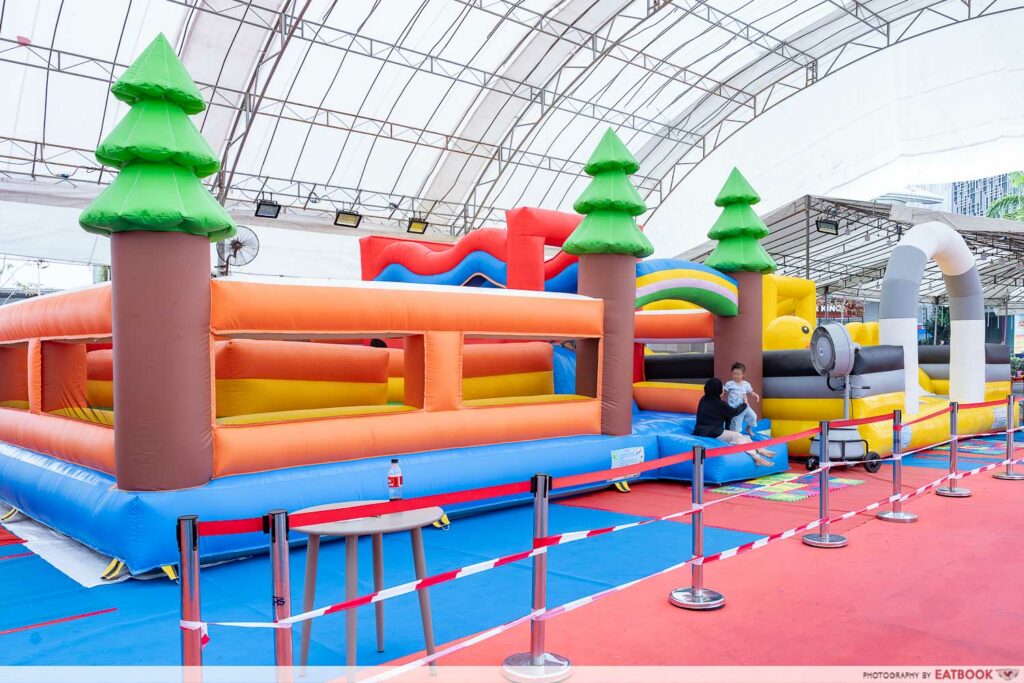 ambience- tampines-bazaar-bouncy