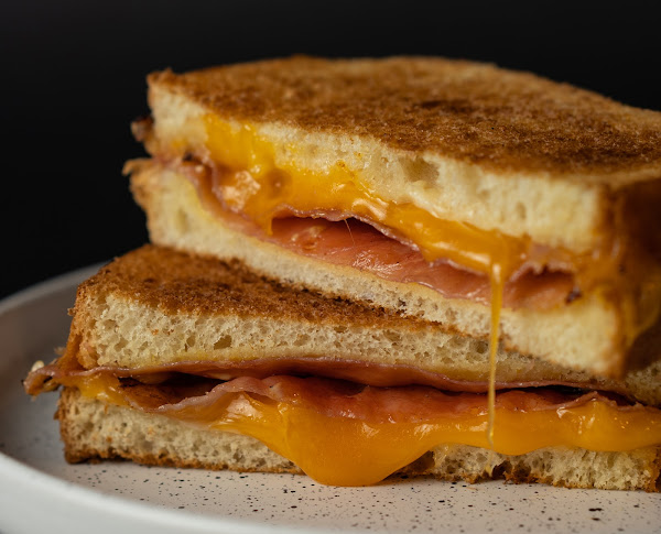 chinatown-cafes-the-shelter-toast