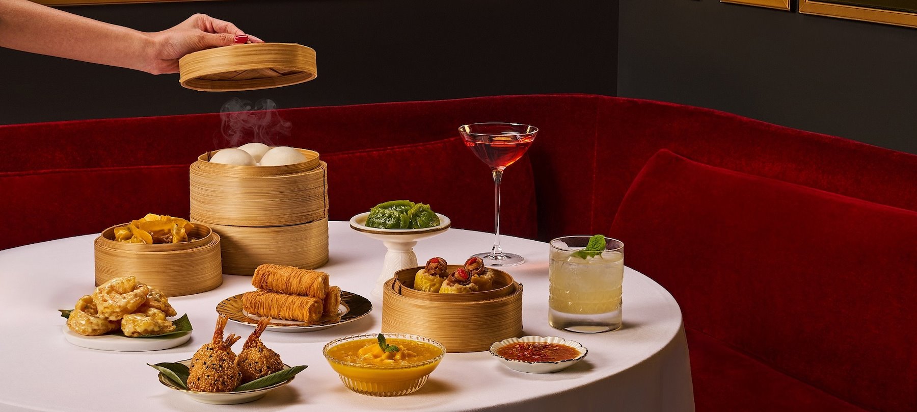 madame-fan-interaction-group-establishment