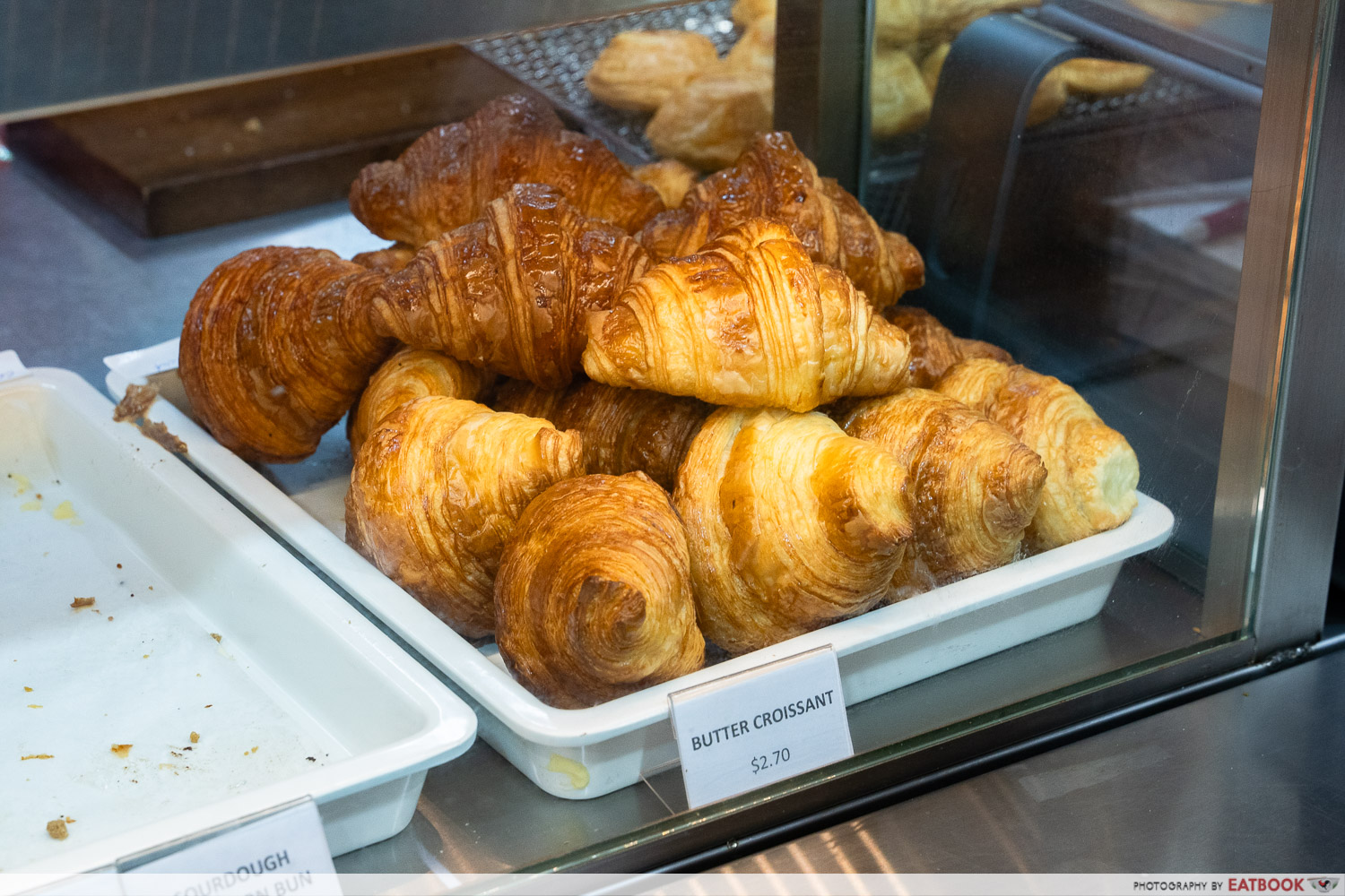 petit-krumbs-croissant-display