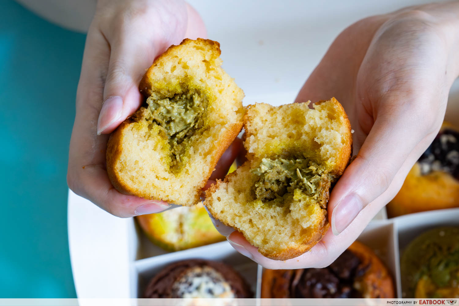 pretty-good-muffins-pistachio-kunafa