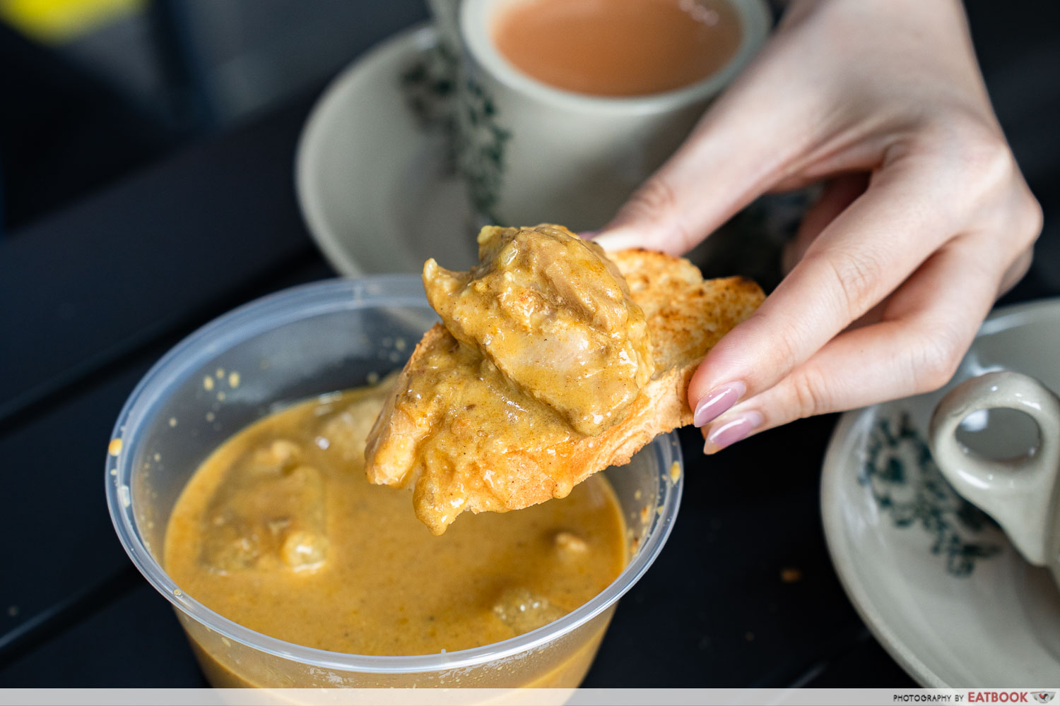 Knead-Kopi-dipping-shot