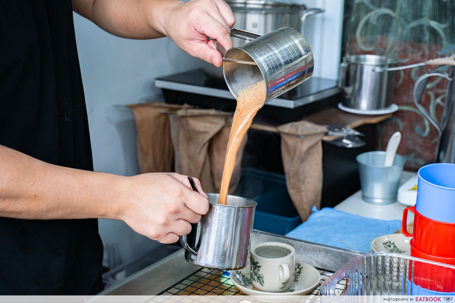 Knead-Kopi-making-kopi