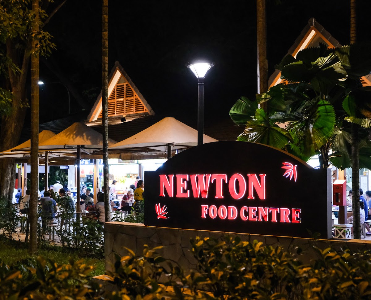 cbd-hawkers-newton-food-centre