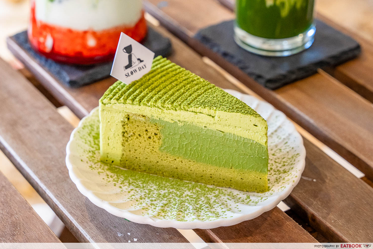 slow-day-cafe-genmaicha-cake