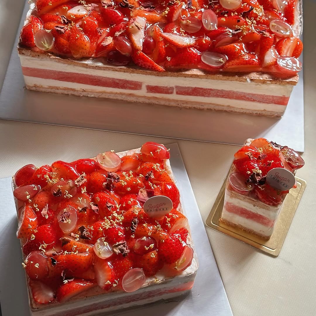 sugar-thieves-watermelon-cake-whole