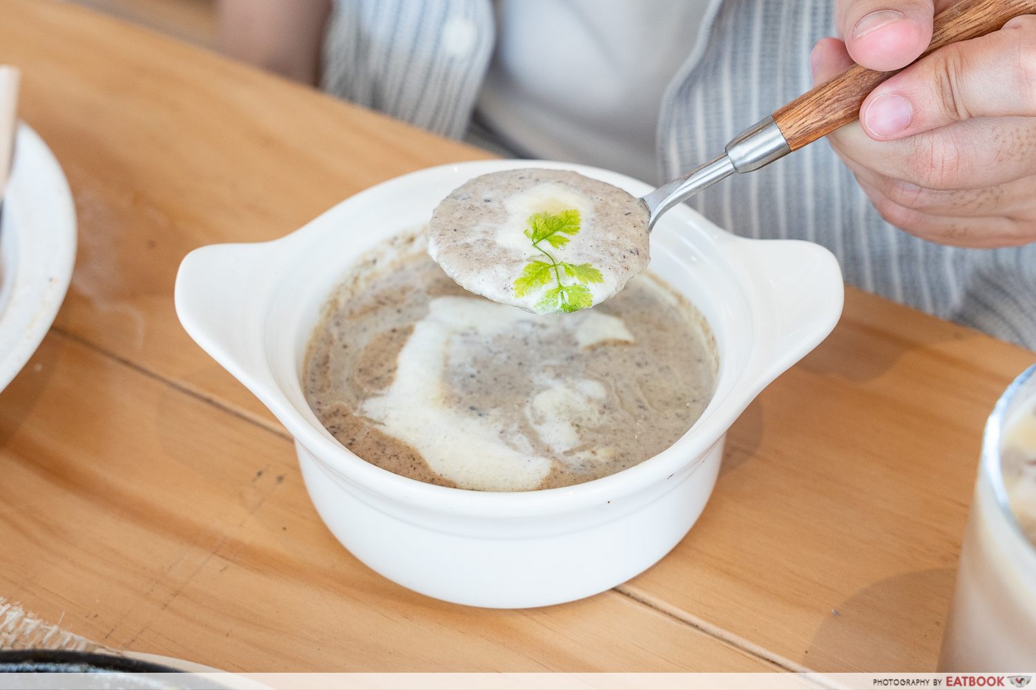 truffle-mushroom-soup-standard-bread-weave-rws-interaction
