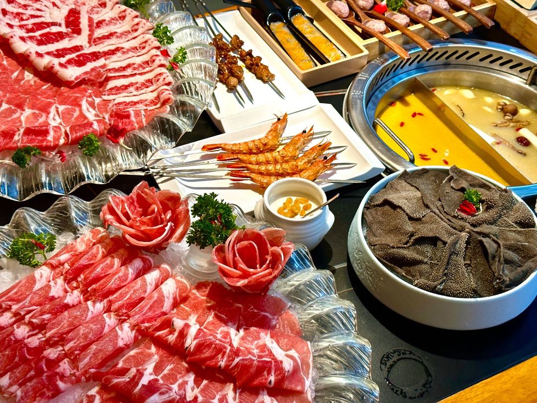 happy-lamb-hotpot-flatlay