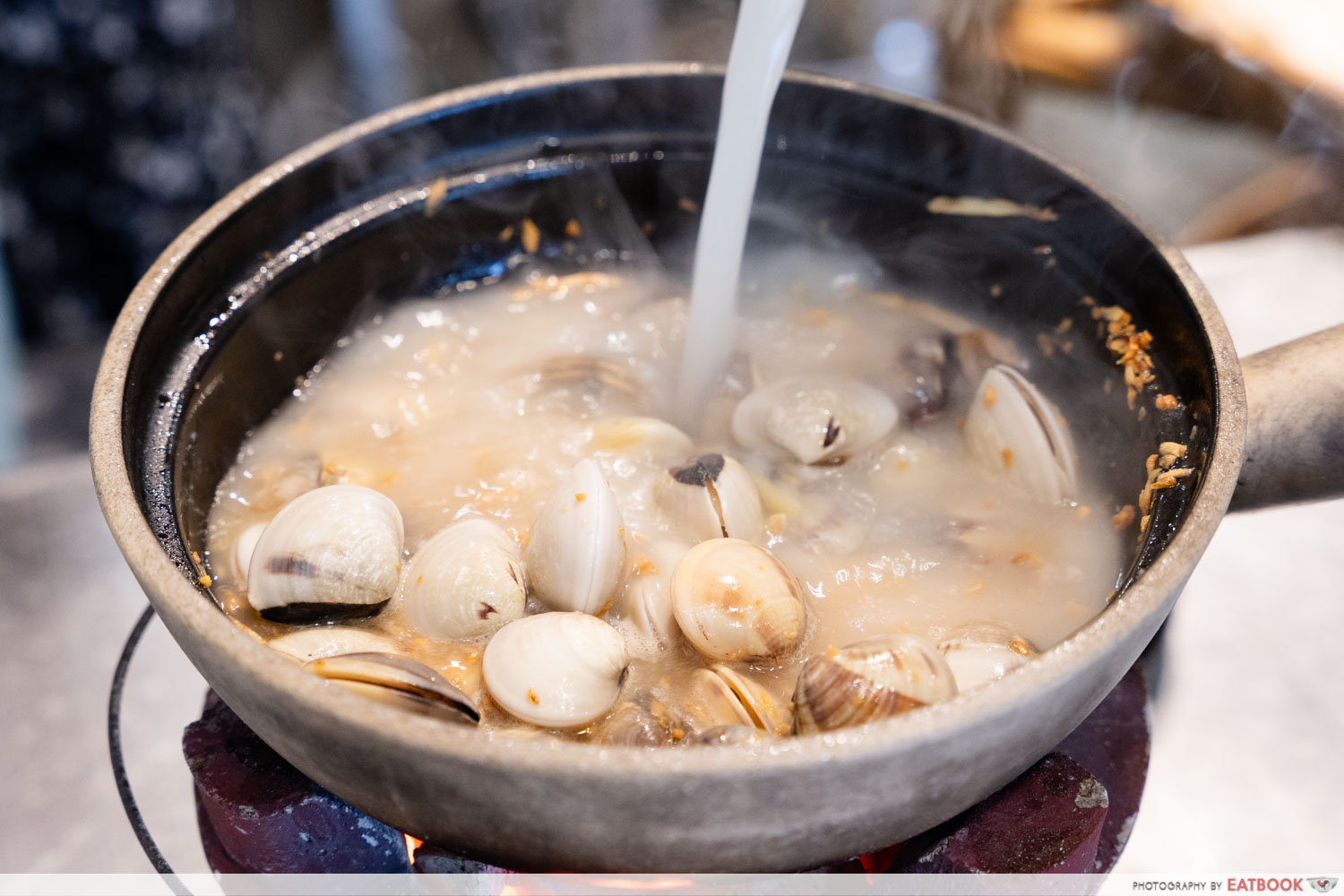 jb-dai-tao-lala-pot-broth-prep